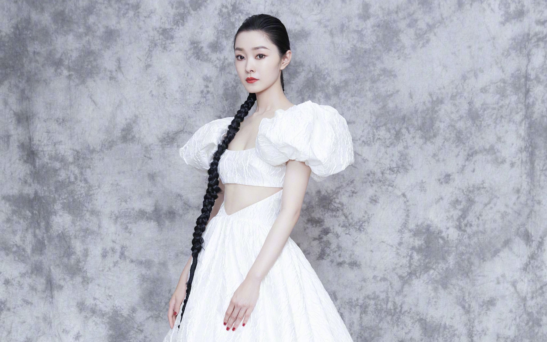 替补轮换合理，比赛强度分布科学，轮换和替补